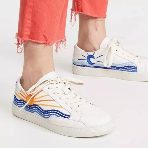 Soludos Women's Embroidered Sunrise Sunset Sneakers in White Leather Size 6 $149 - Picture 1 of 12
